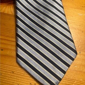 Classic Nautica Men's Silk Tie in Light Blue, Navy & Silver Stripes.